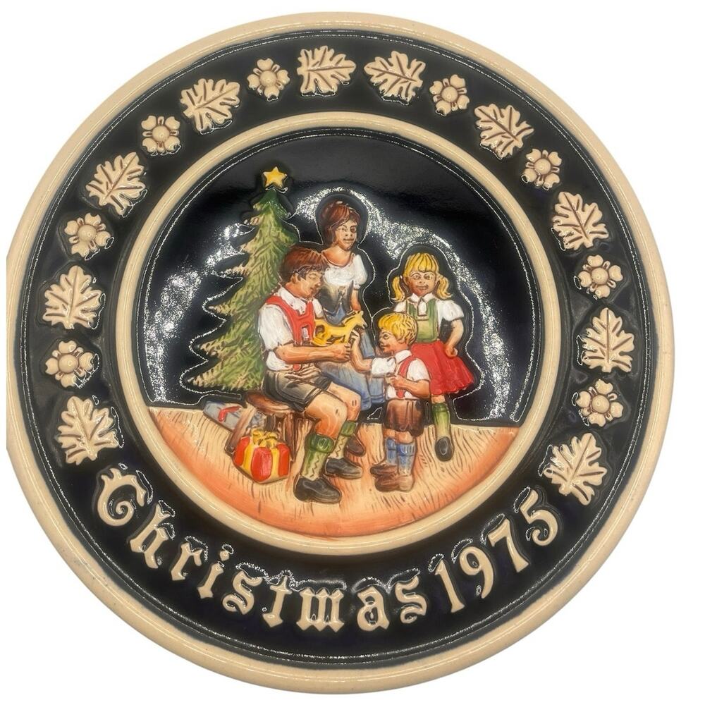 Schmid Germany 1975 Limited Edition Christmas Porcelain Plate 10”